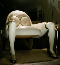 The Lady Chair - 3377 hits 